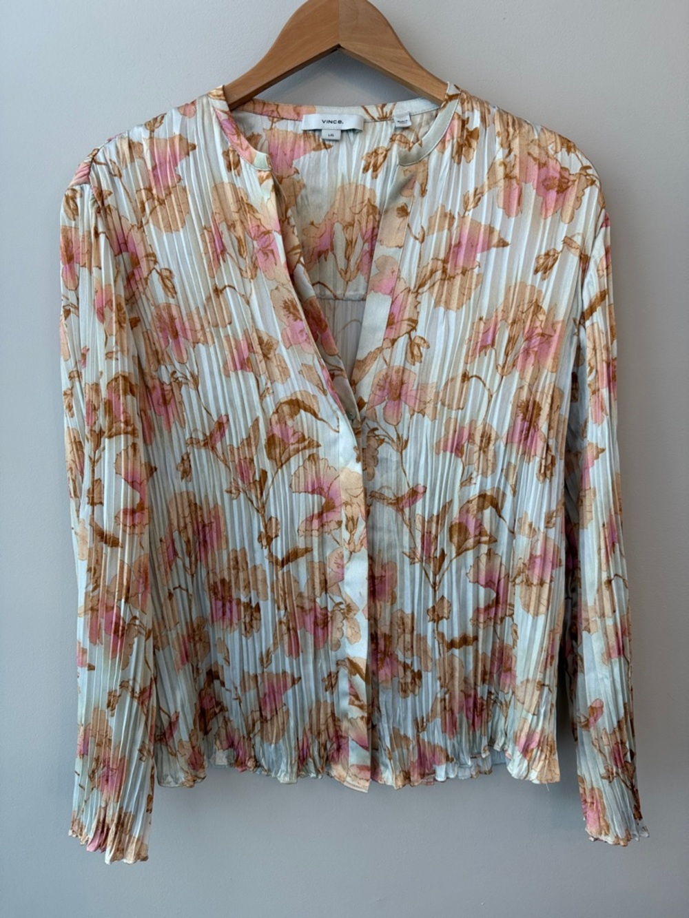 Vince Flora Cream Peach Crushed Pleated Blouse Size Large - Picture 2 of 9